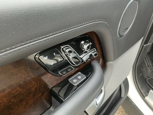 Used 2021 Land Rover Range Rover P525 Westminster Edition LWB image 23