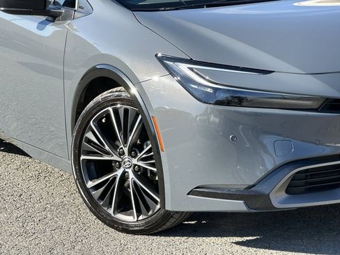 Used 2024 Toyota Prius XLE image 34