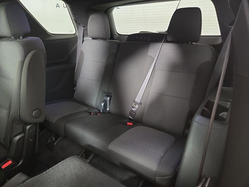 Certified 2023 Chevrolet Traverse LT image 13
