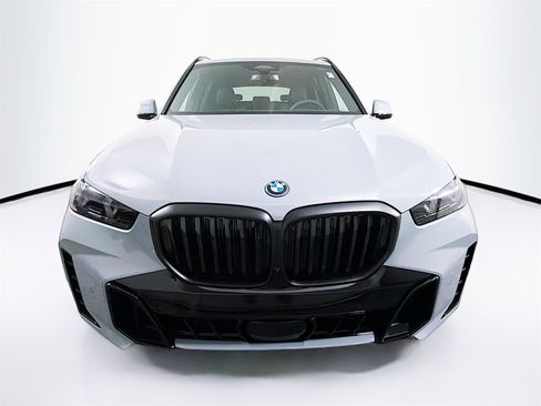 New 2026 BMW X5 xDrive50e w/ M Sport Package image 2