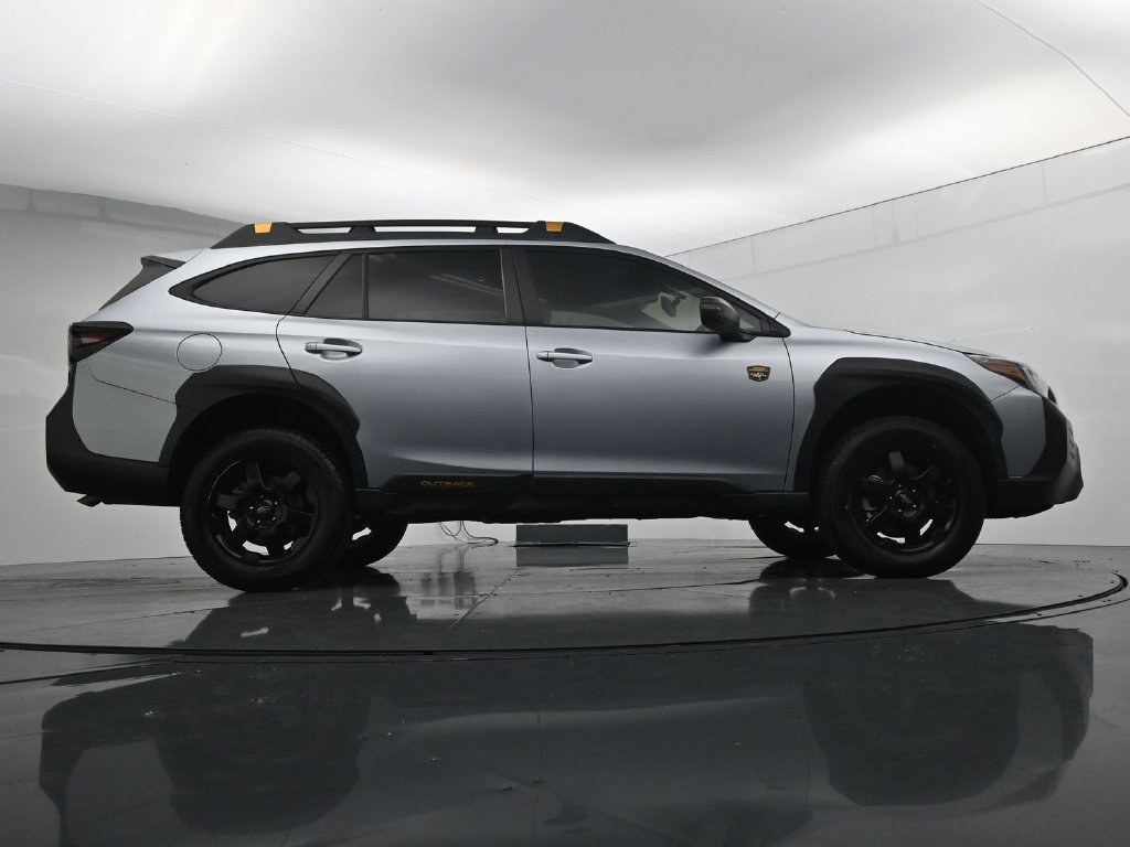 Used 2022 Subaru Outback Wilderness AWD/4WD image 35