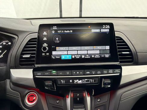 Used 2025 Honda Odyssey Sport-L image 31
