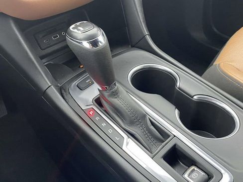 Used 2020 Chevrolet Equinox Premier image 27