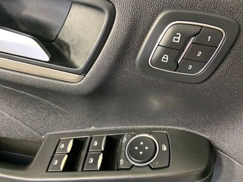 Used 2022 Ford Escape Titanium AWD/4WD image 28