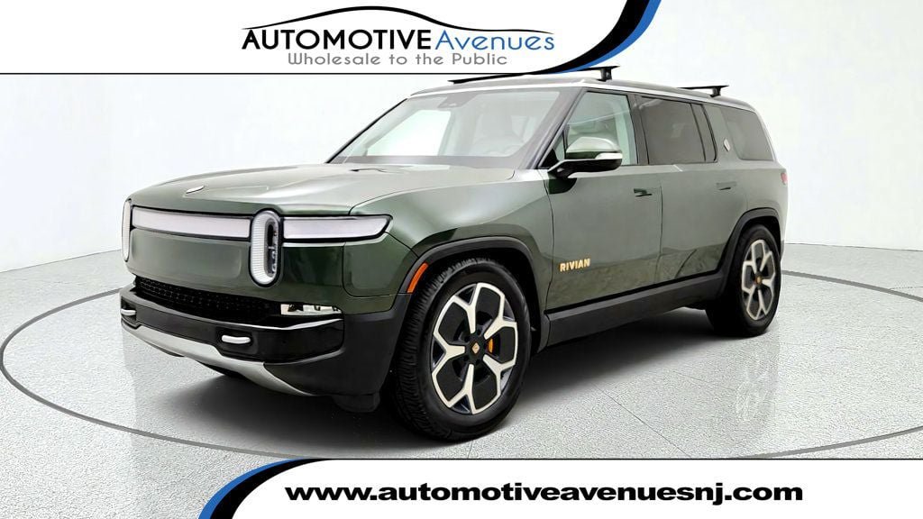 Used 2024 Rivian R1S Adventure Quad AWD/4WD image 1