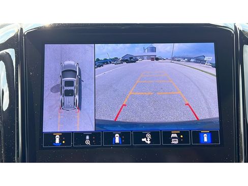 Certified 2023 Chevrolet Traverse Premier w/ LPO, Floor Liner Package AWD/4WD image 19