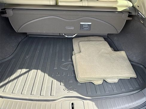 Used 2017 INFINITI QX50 2WD w/ Deluxe Touring Package image 10