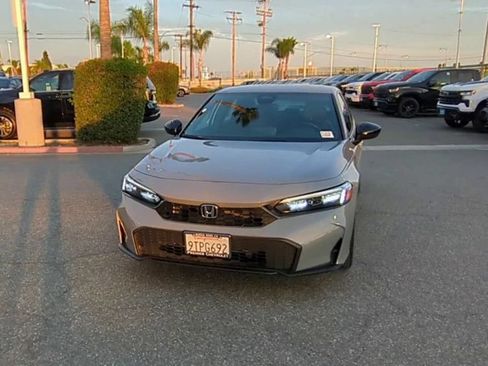 Used 2025 Honda Civic Sport image 3
