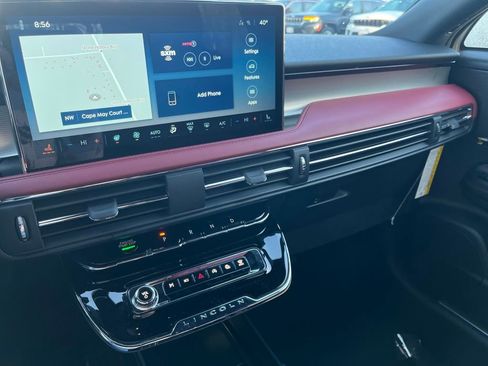 New 2026 Lincoln Corsair Reserve image 12