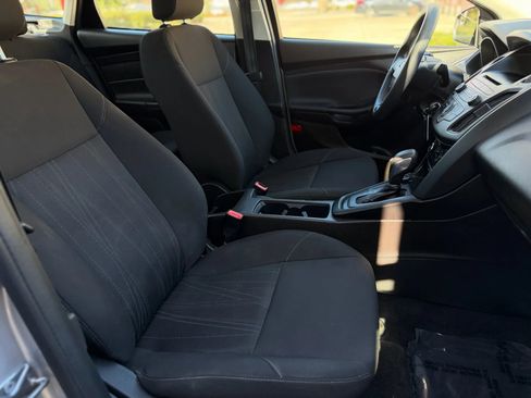Used 2017 Ford Focus S image 33