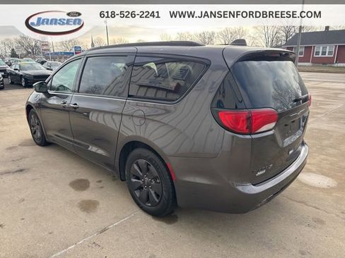 Used 2020 Chrysler Pacifica Limited w/ Advanced Safetytec Group image 4