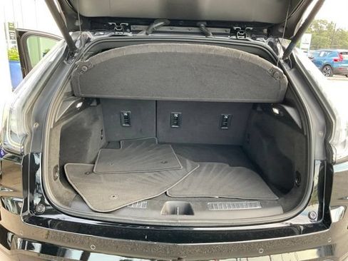 Used 2025 Cadillac XT4 Sport w/ Cold Weather Package FWD image 26