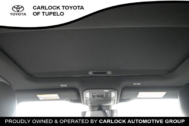 Used 2024 Toyota Highlander XSE FWD image 20