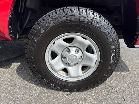 Used 2018 Toyota Tacoma SR w/ SR Convenience Package AWD/4WD image 45