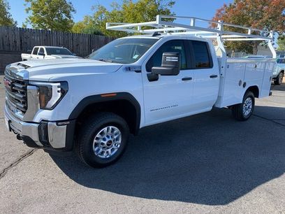New 2026 GMC Sierra 2500 Pro w/ Convenience Package