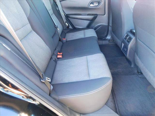 Used 2025 Nissan Rogue SV FWD image 26
