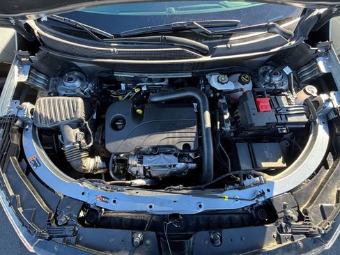 Used 2025 Chevrolet Equinox LT image 31