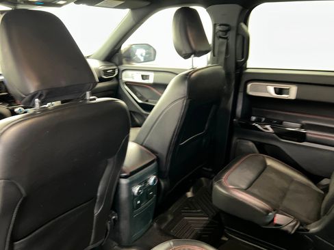 Used 2022 Ford Explorer ST-Line w/ Class IV Trailer Tow Package image 20