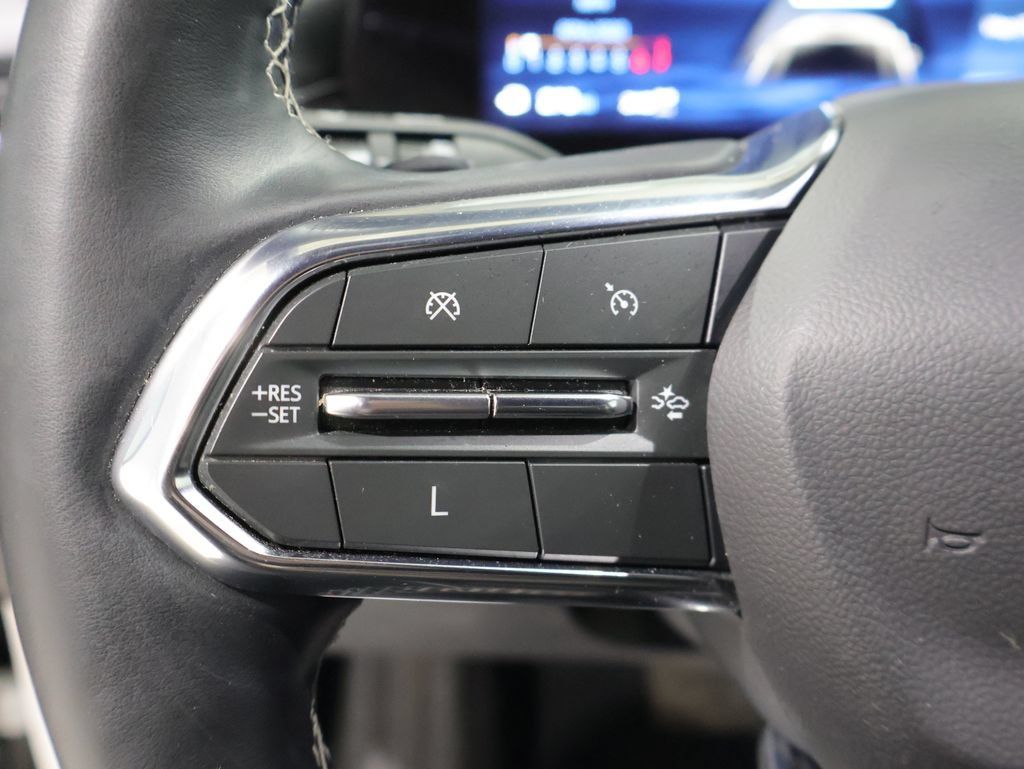 Used 2024 Chevrolet Traverse LT w/ Midnight/Sport Edition AWD/4WD image 35
