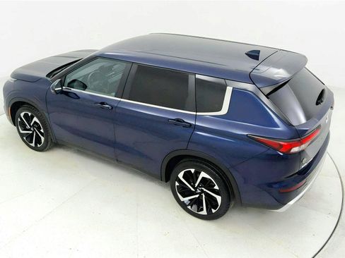 Used 2024 Mitsubishi Outlander FWD image 15