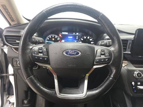 Used 2020 Ford Explorer Limited AWD/4WD image 5