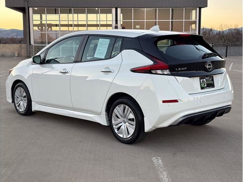 Used 2024 Nissan Leaf S image 6