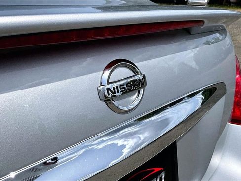 Used 2010 Nissan Maxima 3.5 SV w/ Premium Pkg FWD image 11