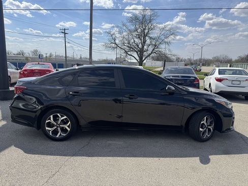 Used 2021 Kia Forte LXS image 8