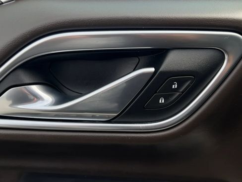 Used 2021 Chevrolet Tahoe LT w/ LT Signature Package image 20