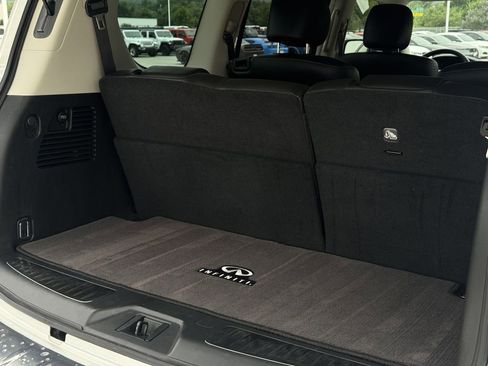 Used 2023 INFINITI QX80 Luxe w/ Cargo Package AWD/4WD image 29