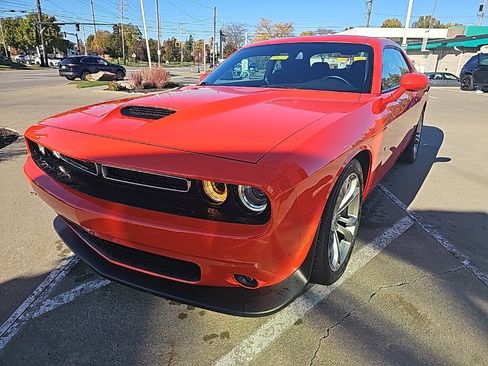 Certified 2022 Dodge Challenger R/T image 8