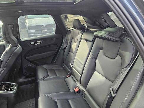 New 2026 Volvo XC60 B5 Ultra w/ Climate Package AWD/4WD image 17
