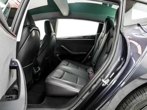 Used 2024 Tesla Model 3 Standard Range RWD image 18