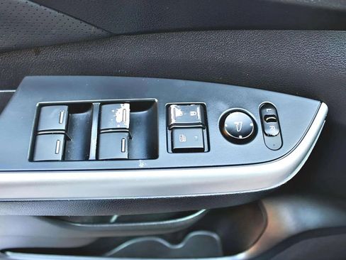 Used 2015 Honda CR-V EX-L image 10