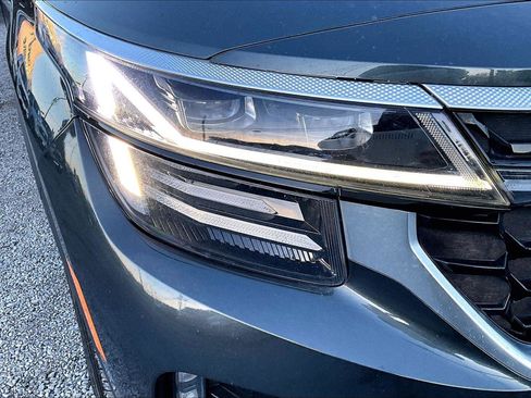 Used 2024 Kia Seltos SX w/ SX Sunroof Package image 28