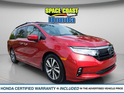 Certified 2023 Honda Odyssey Touring image 1