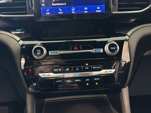 Used 2022 Ford Explorer ST image 7