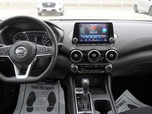 Used 2023 Nissan Sentra SV image 13