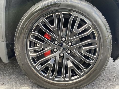Used 2022 GMC Sierra 1500 Denali Ultimate AWD/4WD image 49