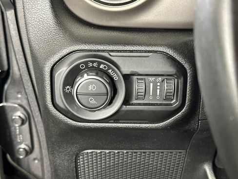 Used 2020 Jeep Gladiator Sport w/ Quick Order Package 24S image 19