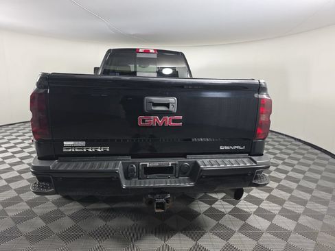 Used 2019 GMC Sierra 3500 Denali AWD/4WD image 4