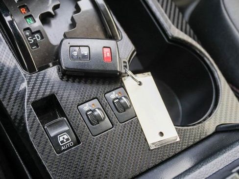 Used 2021 Toyota 4Runner Venture w/ Moonroof Package image 21