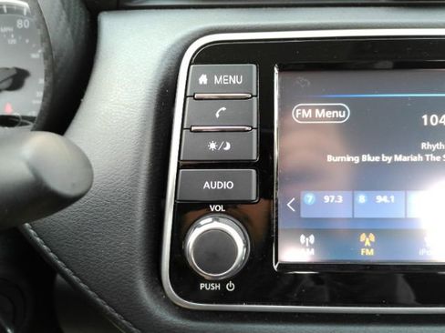 Used 2025 Nissan Versa S FWD image 37