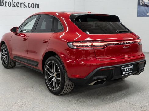 Used 2024 Porsche Macan w/ Premium Plus Package image 37