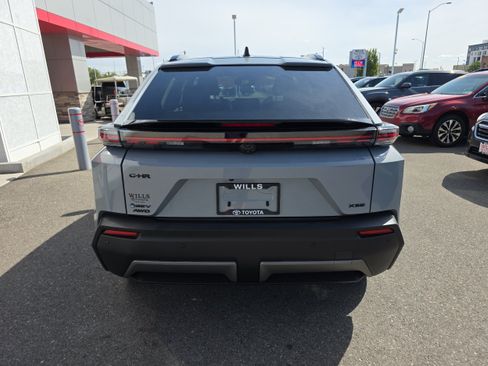 Used 2026 Toyota C-HR AWD/4WD image 7