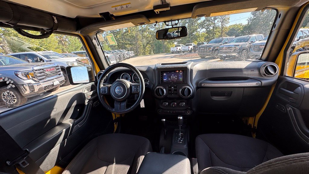 Used 2015 Jeep Wrangler Unlimited Sport AWD/4WD image 10
