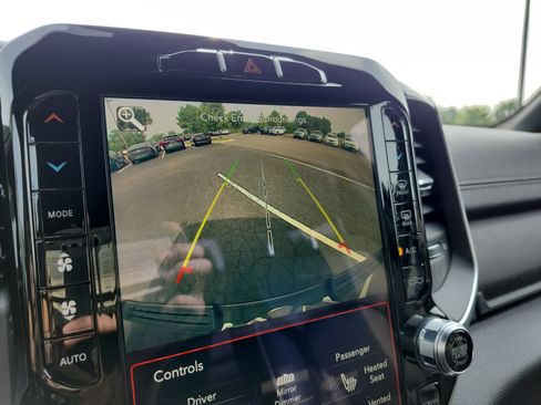 Used 2019 RAM 1500 Laramie RWD image 20