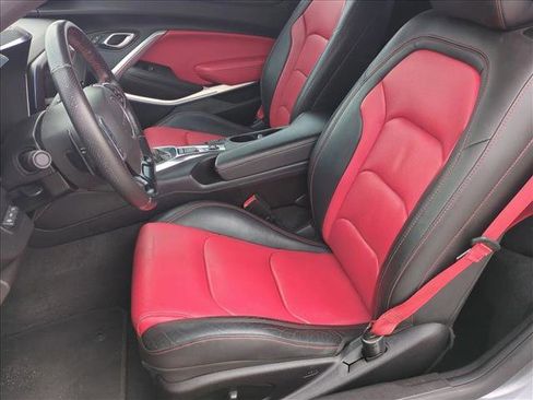 Used 2020 Chevrolet Camaro LT w/ RS Package image 15