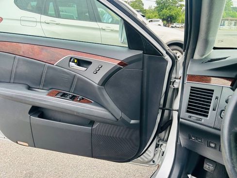Used 2009 Toyota Avalon Limited FWD image 14
