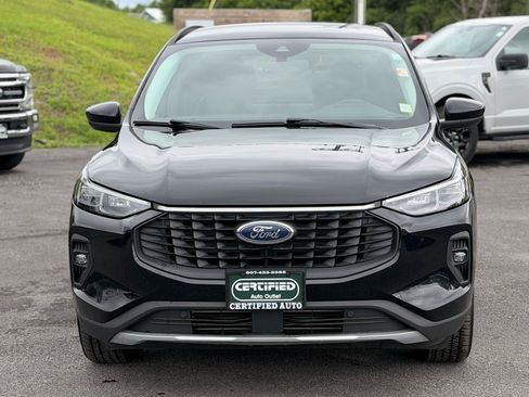 Used 2025 Ford Escape Platinum AWD/4WD image 2